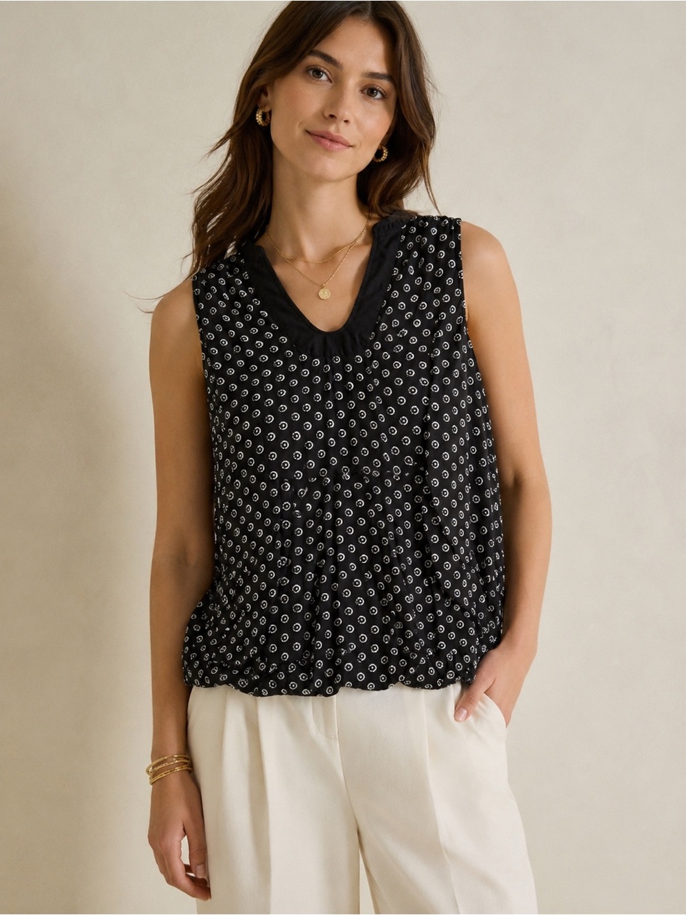 Anthropologie Black Sleeveless Printed V-Neck Camisole Printed Smart Casual